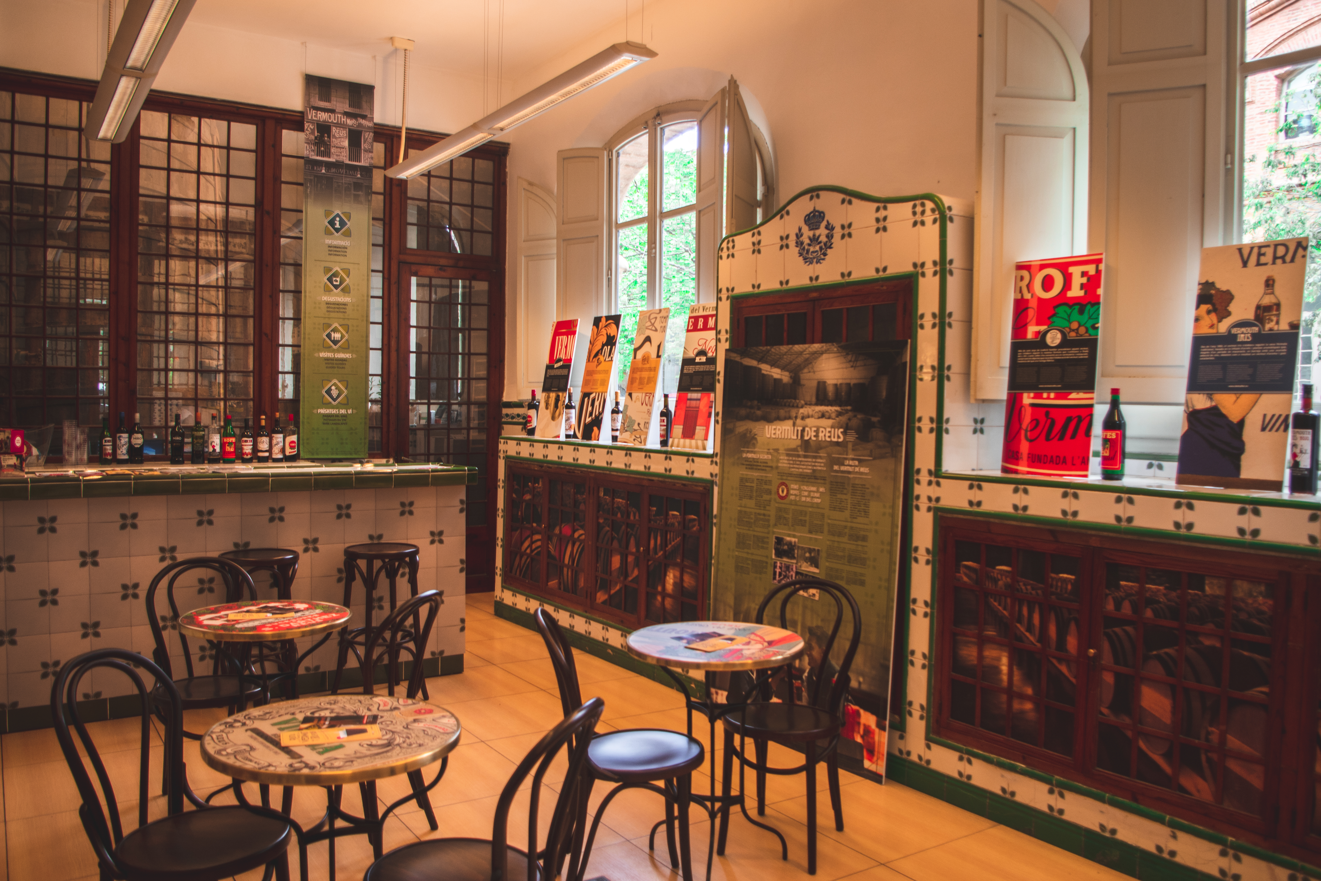 Imatge Estació Enològica. "Casa del Vermut i del Vi"