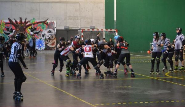 Imatge VOLS JUGAR A ROLLER DERBY?